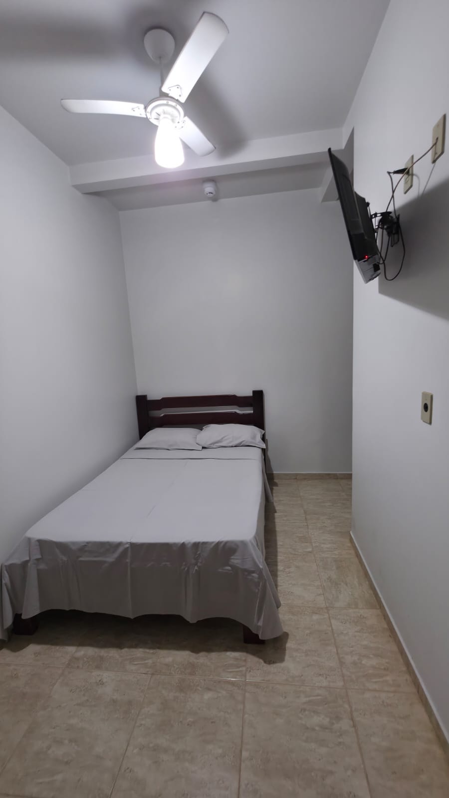 Quarto Simples Solteiro Hotel Veredas
